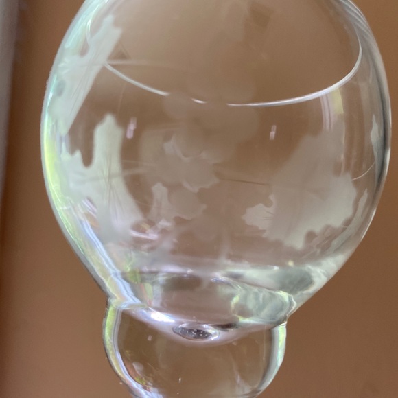 3 Cordial Liqueur Glasses Vintage Etched Clear  Glass Grapes Leaves - Picture 3 of 4